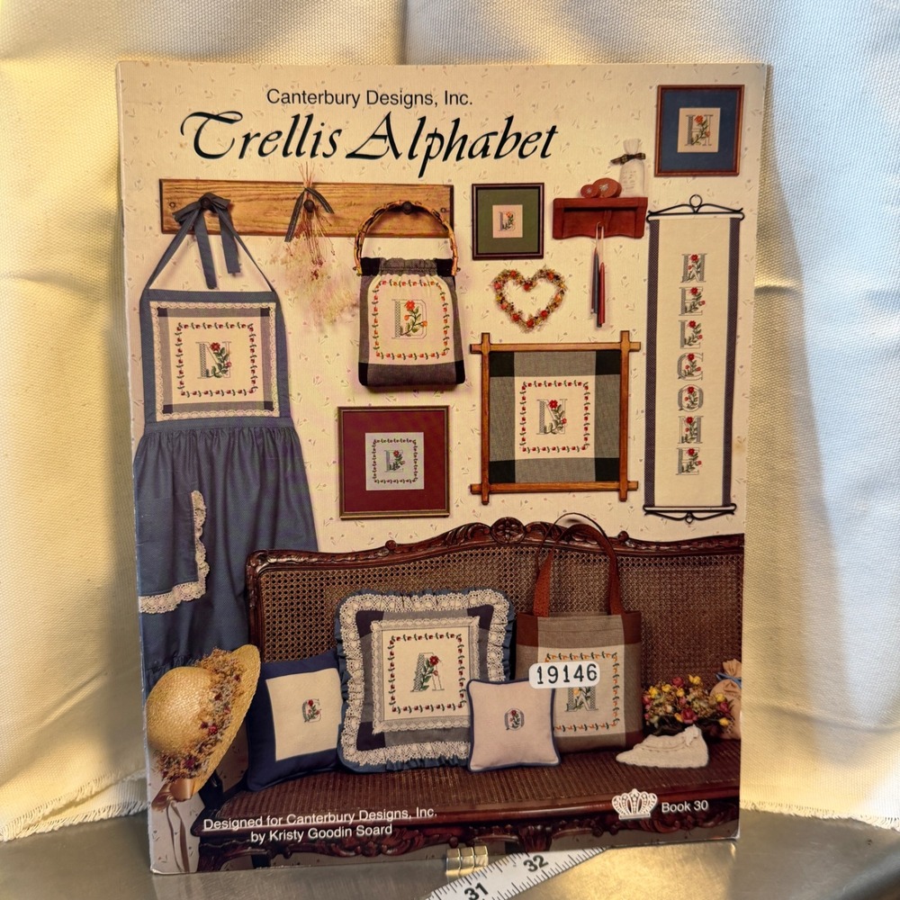 Canterbury Designs Trellis Alphabet Cross Stitch‎ Book 30 Sampler